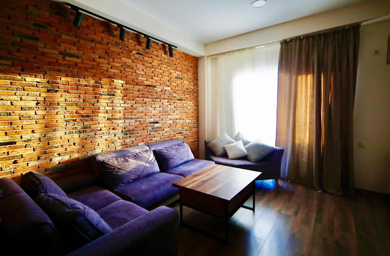 Apartment N75 ティビリシ